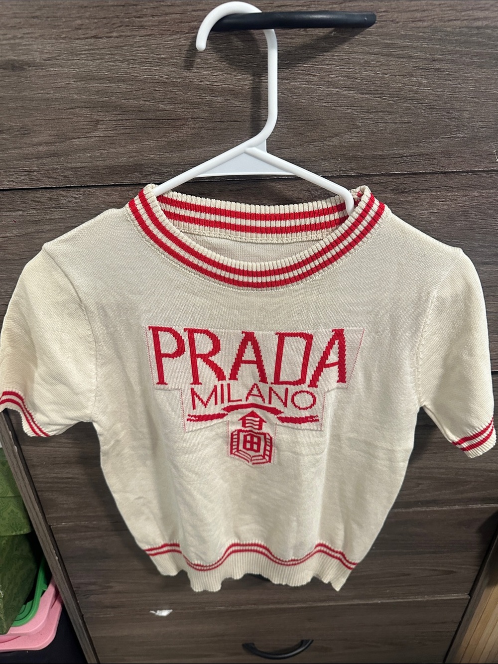 Cream Crewneck Knit tee size S
